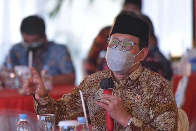 
Menteri Desa PDTT RI, Abdul Halim Iskandar dalam kunjungan kerja ke Rembang, Jawa Tengah, Indonesia. Foto : Kemendesa PDTT RI