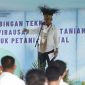 Menteri Pertanian RI, saat Pelatihan Kewirausahaan Petani Milenial, Kota Jayapura, Provinsi Papua, Indonesia